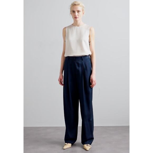NWT Theory Single Pleat Wide Leg High Rise Draped Pants - Navy Size 2 - Picture 3 of 6